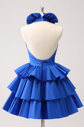 Vestido de fiesta corto con volantes y corte en A en color azul real
